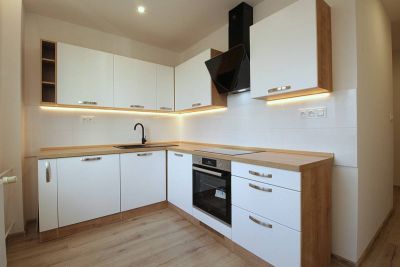 2 izbový byt s balkónom, komplet nová rekonštrukcia, Martin - Sever - 1