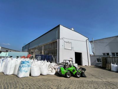 Výrobno - skladová hala v areály bývalej ZŤS