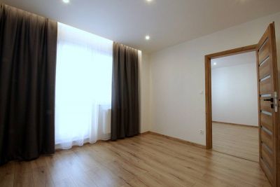 2 izbový byt s balkónom, komplet nová rekonštrukcia, Martin - Sever - 3