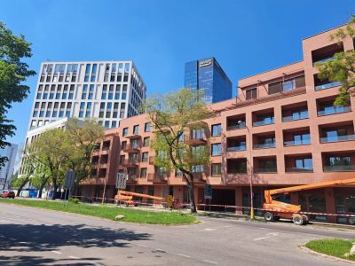 Veľký 1,5 izbový byt s balkónom, Bratislava - Ružinov - 1
