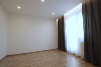 2 izbový byt s balkónom, komplet nová rekonštrukcia, Martin - Sever - 11