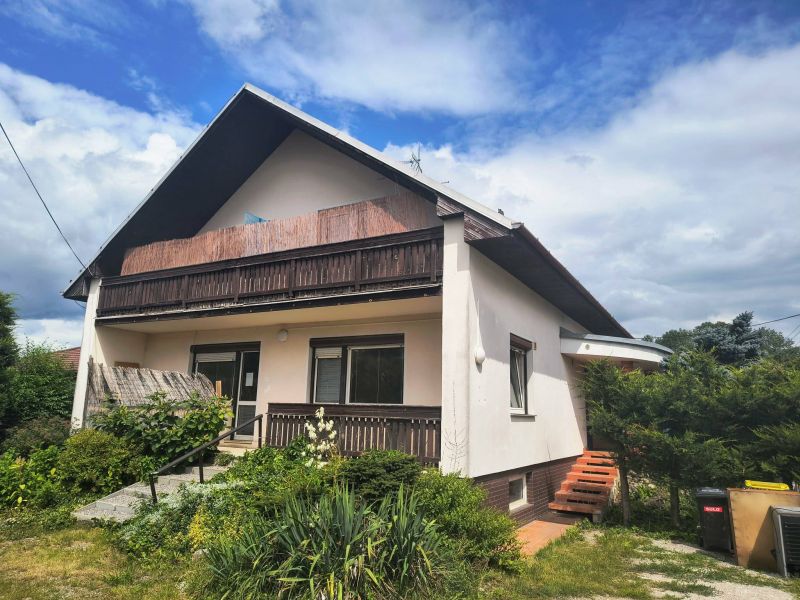 Veľký rodinný dom, Žilina časť Rosina - 1