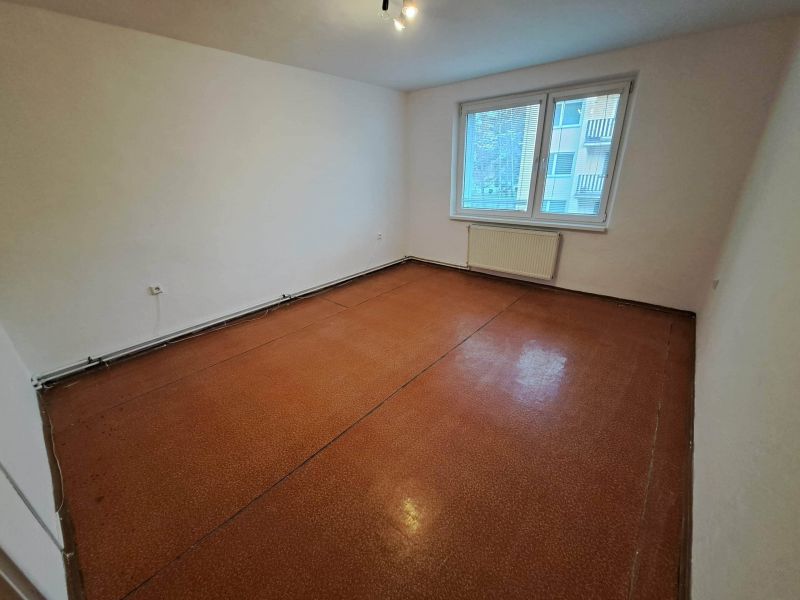 Veľký 2 izbový byt ( 64 m2 ), Sučany - 5