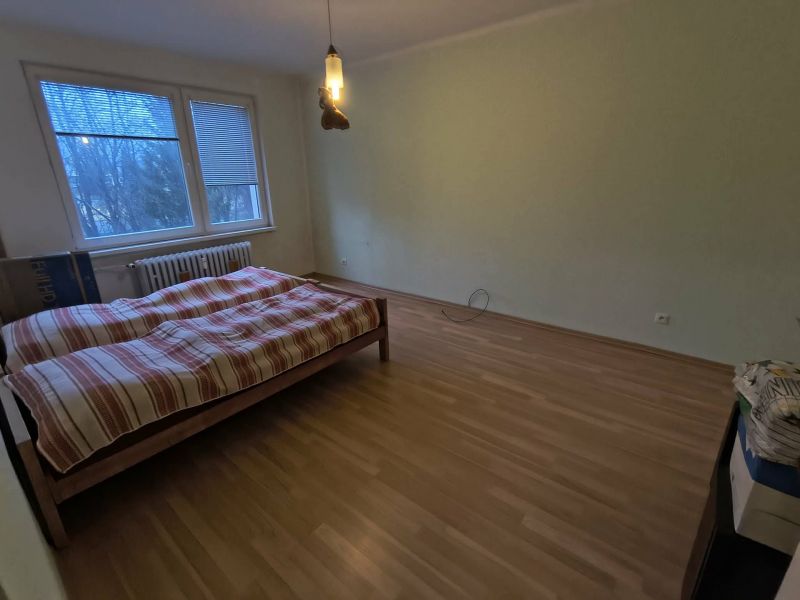 Veľký 3 izbový byt s balkónom, Vrútky - 10