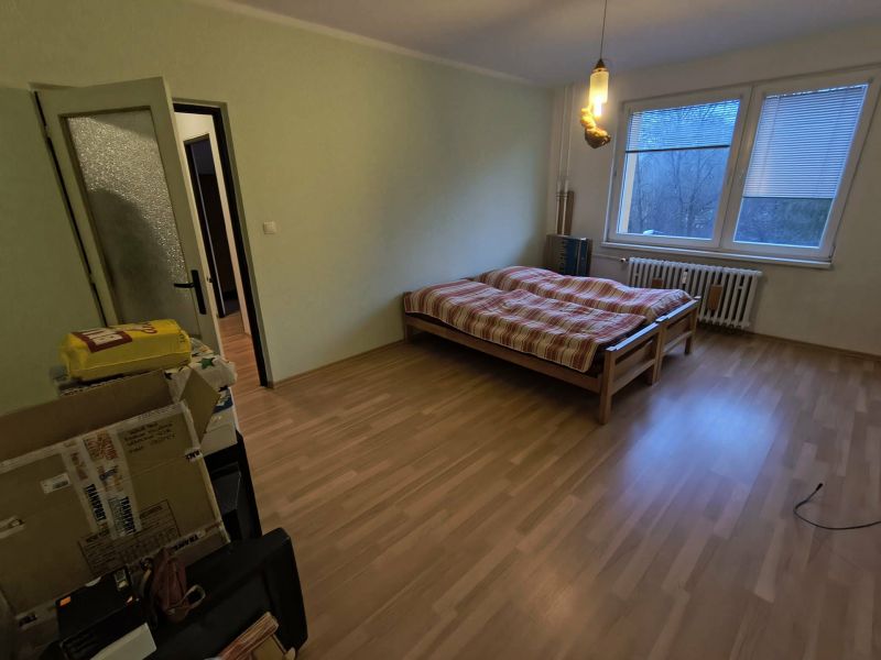 Veľký 3 izbový byt s balkónom, Vrútky - 9