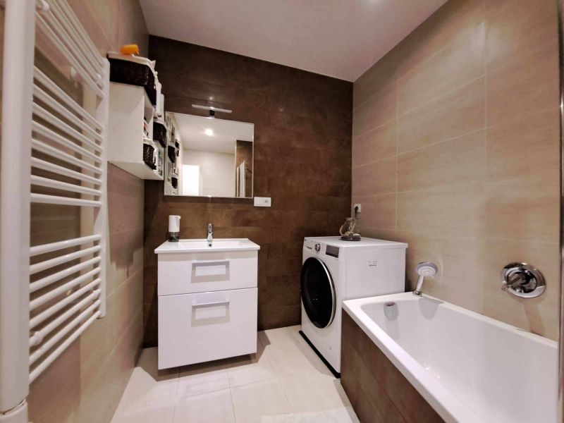 3 izbový byt, 84 m2, komplet rekonštrukcia, Vrútky. - 16