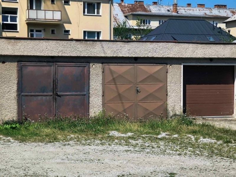 Tehlový 3 izbový byt s garážou, Martin - Centrum - 13