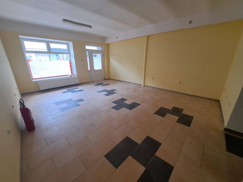 Obchodný priestor ( 95 m2 ), Vrútky - 6