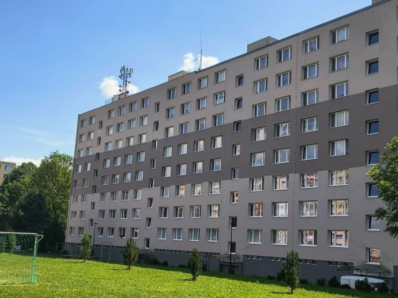 Veľký 2 izbový byt s loggiou, Brezno - 10
