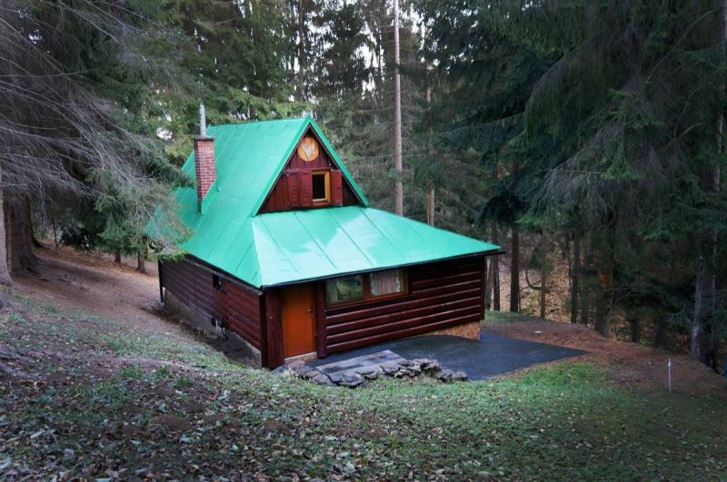 Celoročná chata v dosahu MHD, Bystrička. - 3