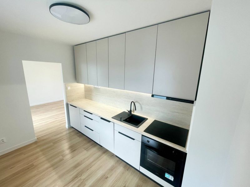 2 izbový byt s balkónom, Valaská - 2