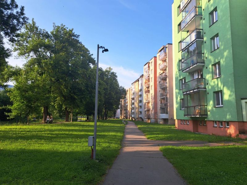 Veľký 2 izbový byt s balkónom, Vrútky - 10