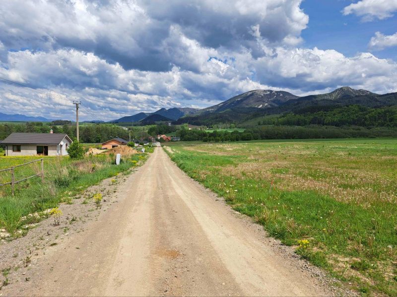 Stavebný pozemok, všetky IS, výmera 1.000 m2, Mošovce. - 9