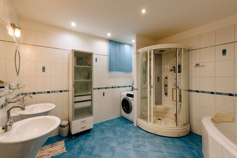 Rodinný dom s garážou a bazénom - 11