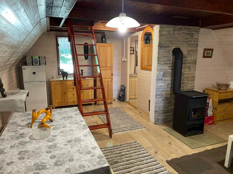 Chata v lese a v dosahu MHD, Bystrička - 6