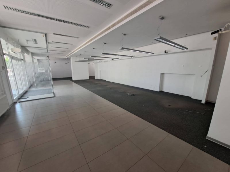 Obchodný priestor s výkladom, ( 250 m2 ) Vrútky - 4