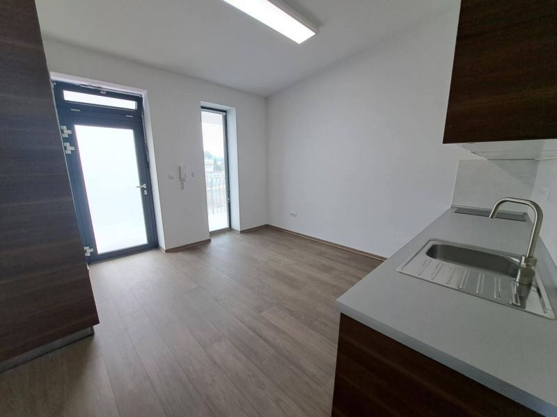 1 izbový byt, Martin - Centrum - 3