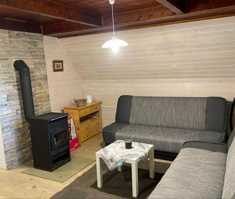 Chata v lese a v dosahu MHD, Bystrička - 8