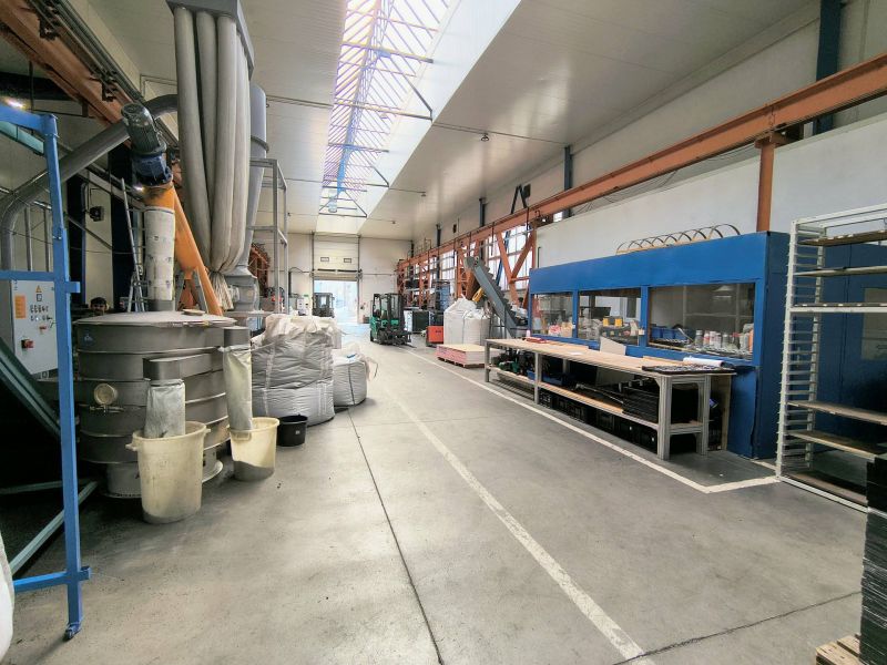 Výrobno - skladová hala v areály bývalej ZŤS - 6