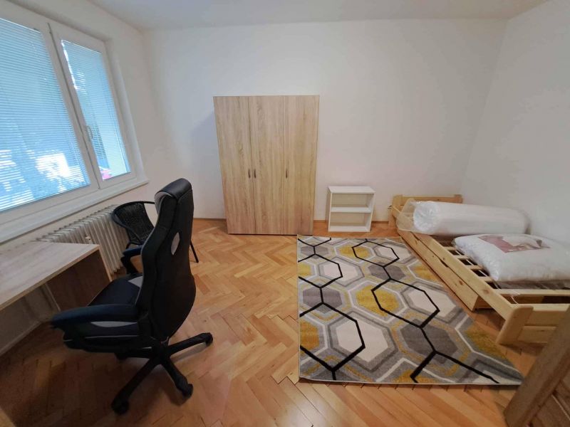 Veľký 3 izbový byt, komplet zariadený, Martin - Centrum - 5