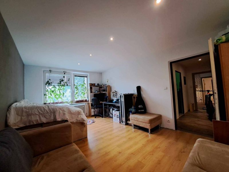 3 izbový byt, 84 m2, komplet rekonštrukcia, Vrútky. - 12