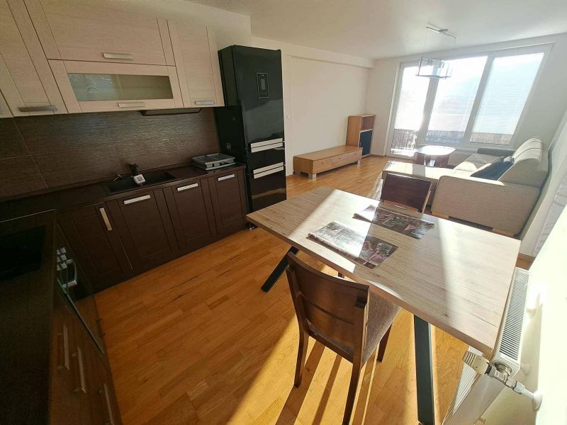 2 izbový byt s dvomi parkovacími miestami - 5