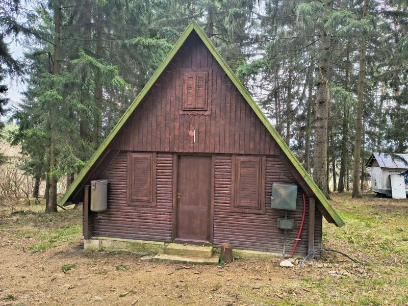 Chata v lese a v dosahu MHD, Bystrička - 4