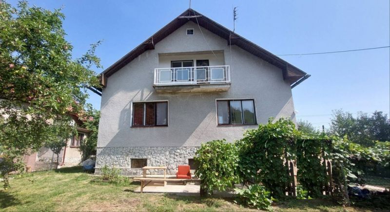 Rodinný dom v dosahu MHD, Bystrička. - 2