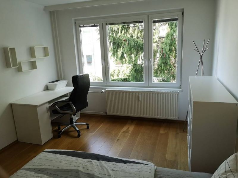 Veľký 3 izbový byt s garážou, Martin - Centrum. - 9
