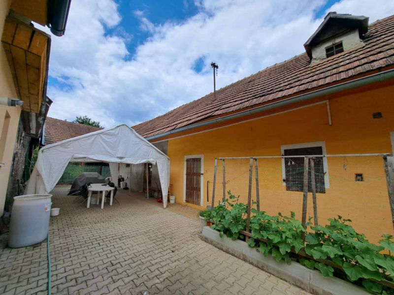 Rodinný dom s veľkým pozemkom, Mošovce - 6