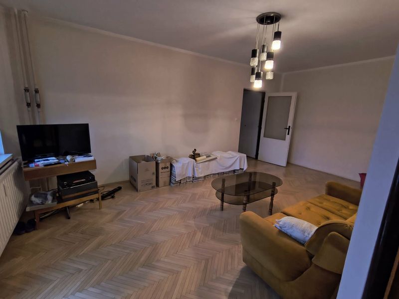 Veľký 3 izbový byt s balkónom, Vrútky - 5