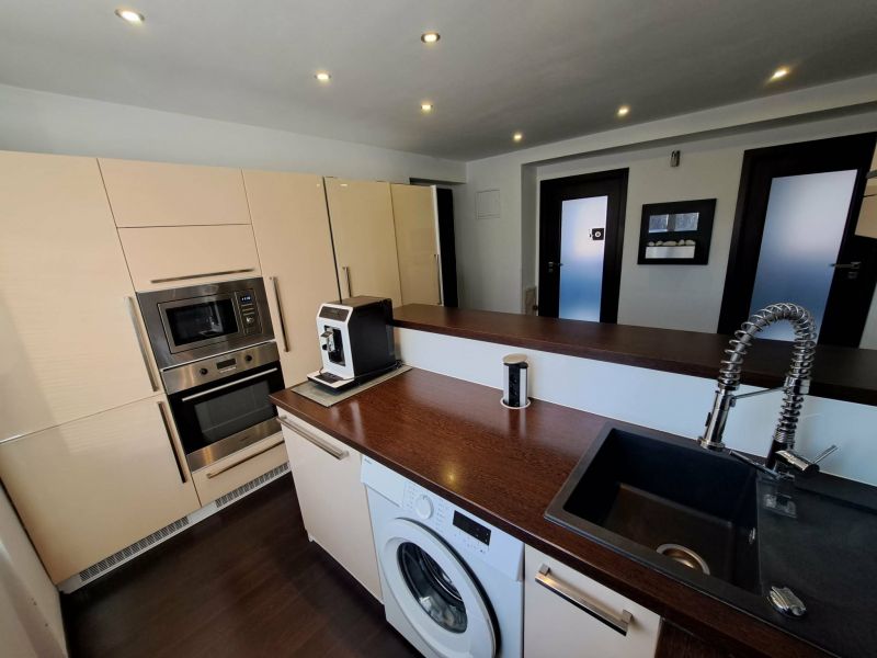 Veľký 3 izbový byt v tehlovom dome, Martin - Centrum - 4