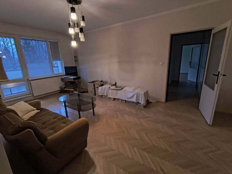 Veľký 3 izbový byt s balkónom, Vrútky - 6