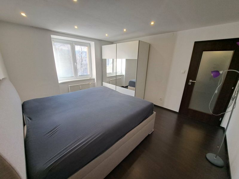 Veľký 3 izbový byt v tehlovom dome, Martin - Centrum - 10