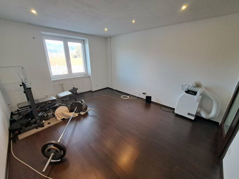 Veľký 3 izbový byt v tehlovom dome, Martin - Centrum - 15