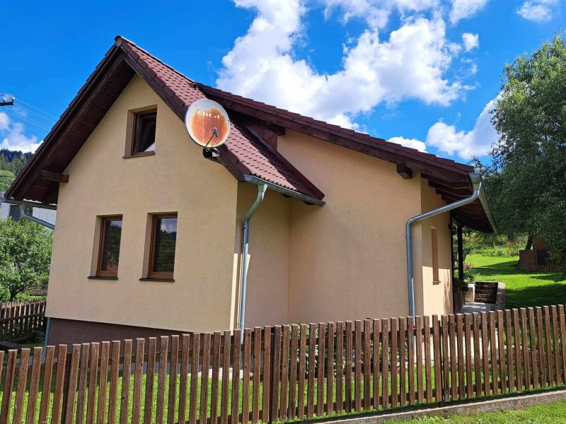 Rodinný dom v podhorskom prostredí, Veľké Rovné. - 1