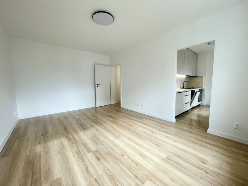 2 izbový byt s balkónom, Valaská - 4