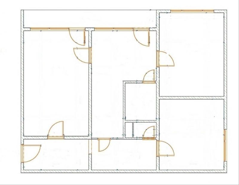 Veľký 3 izbový byt, Martin - Centrum - 2