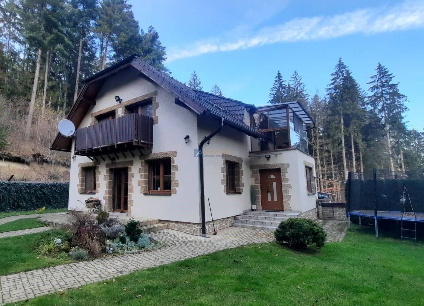 Rodinný dom s krásnym pozemkom, Martin - Stráne.