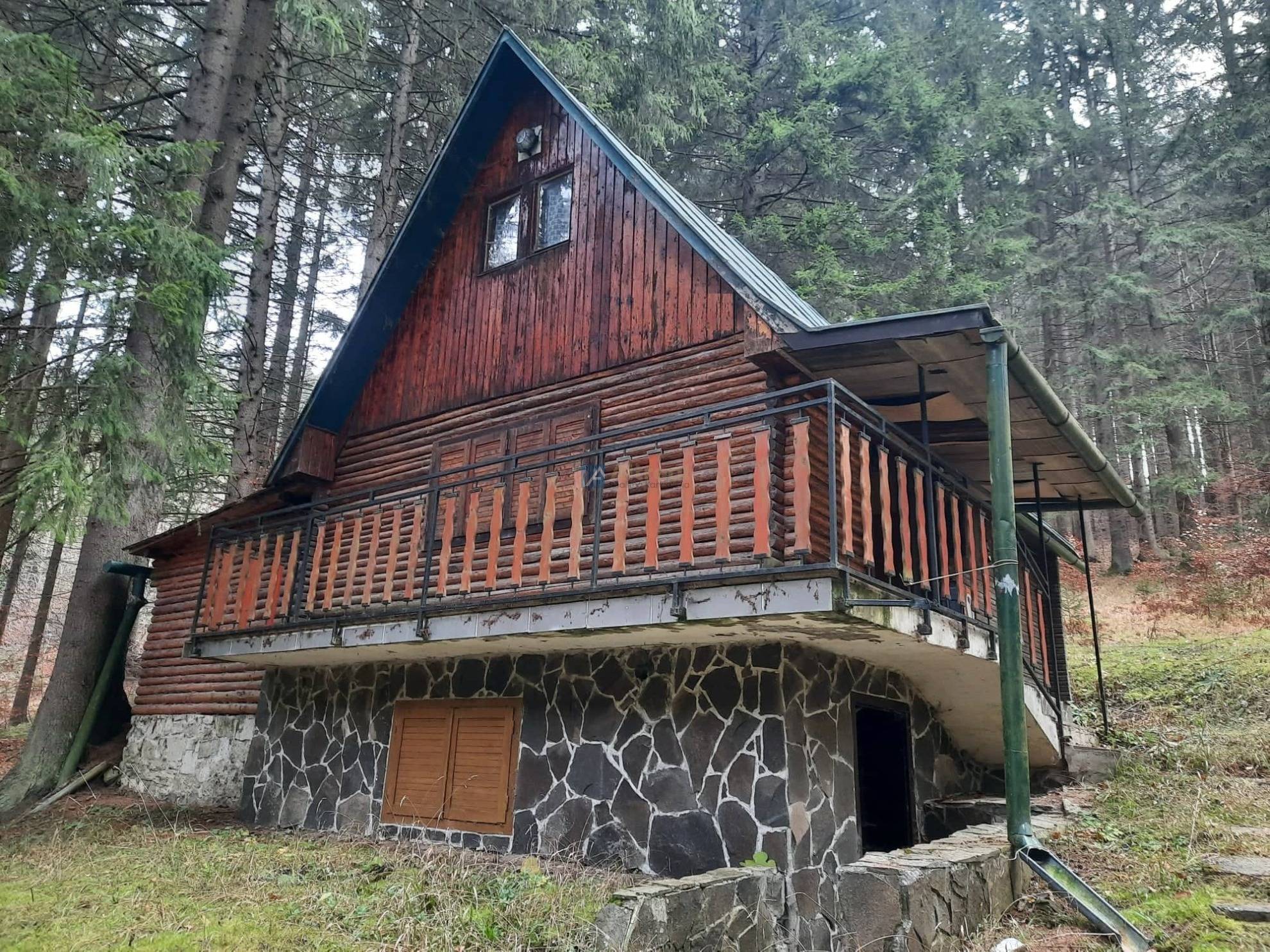 Chata v lyžiarskom stredisku Jasenská dolina.