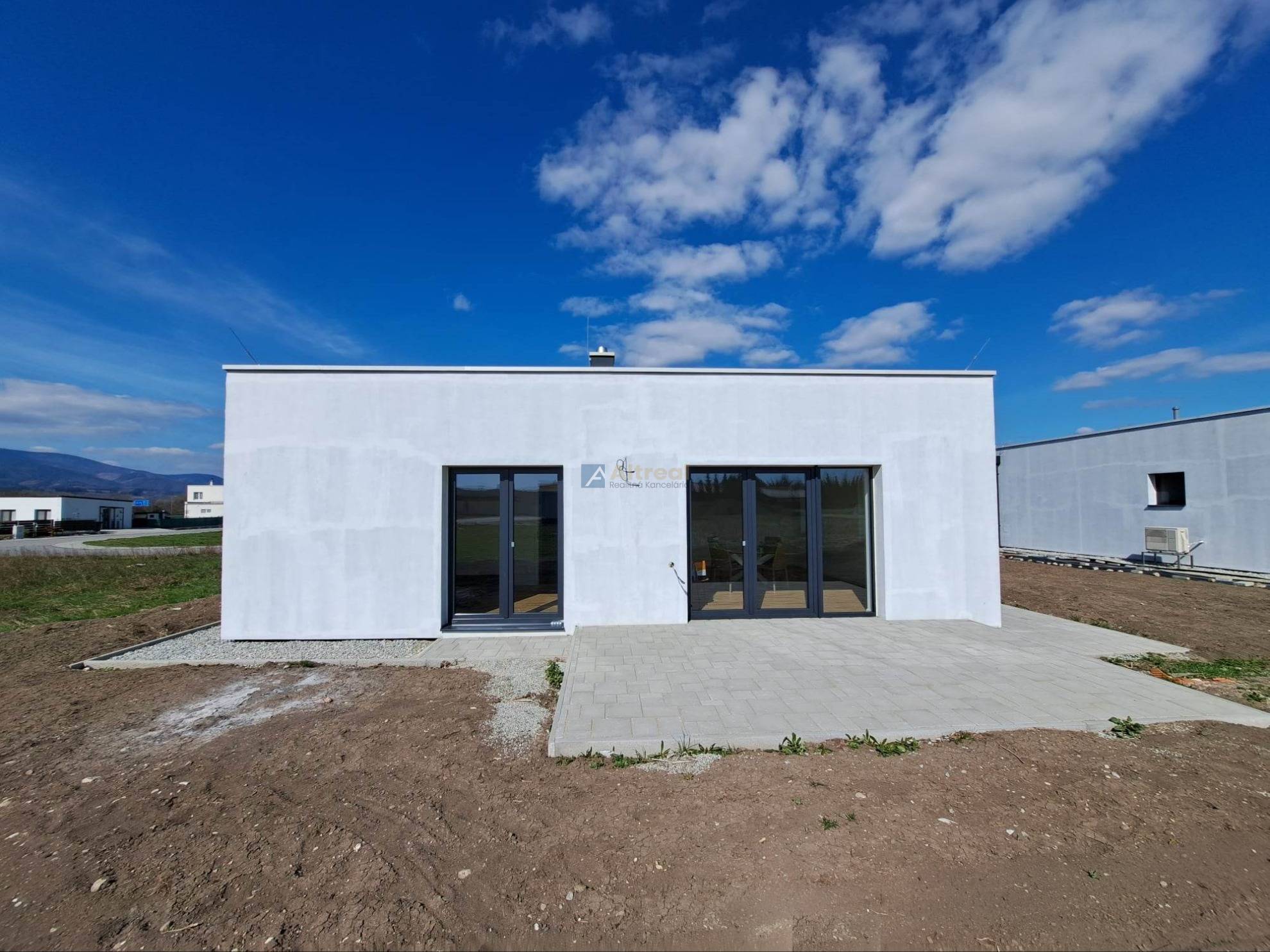 4 - izbový rodinný dom, Košťany nad Turcom.