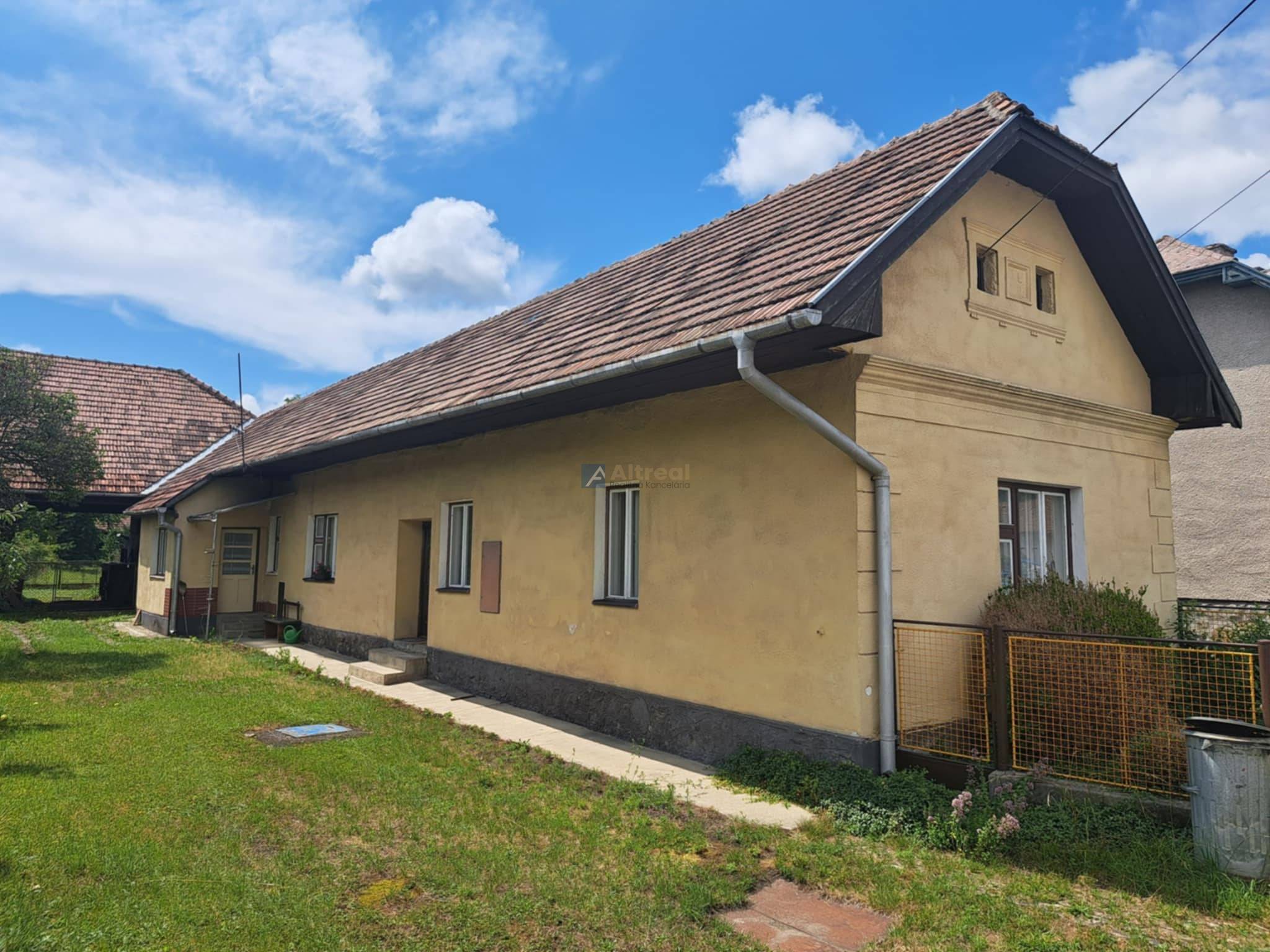 Rodinný dom s veľkým pozemkom, Martin - Priekopa