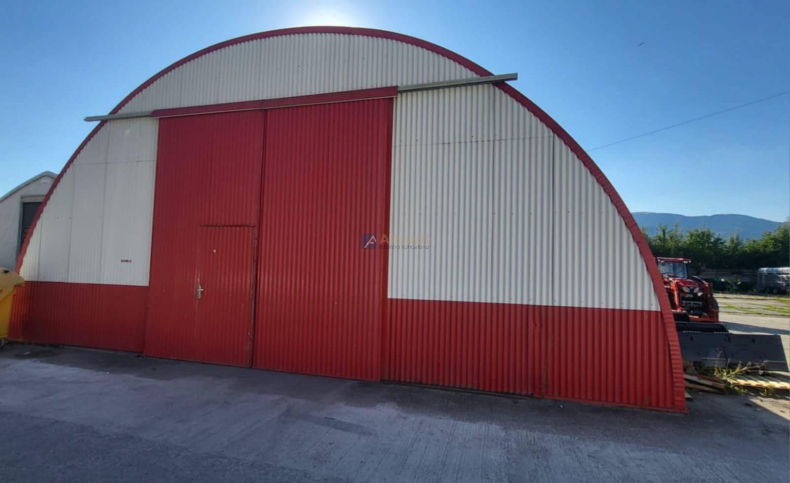 Skladová hala, plocha 550 m2, Martin