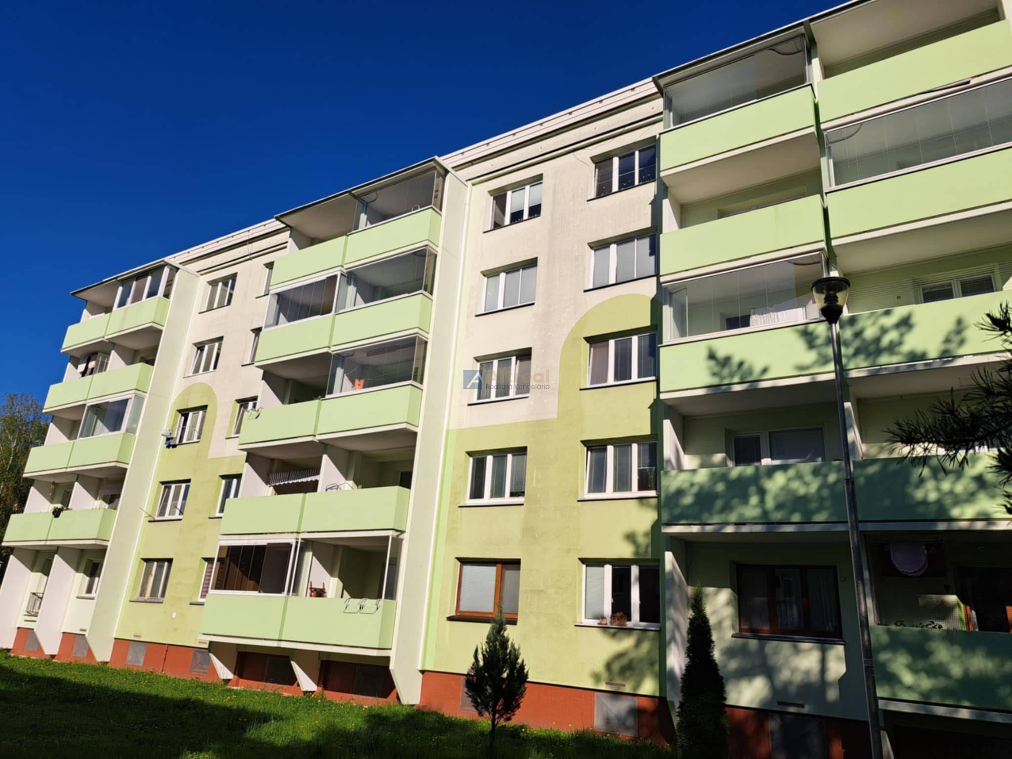 2 izbový byt s balkónom, Martin - Sever